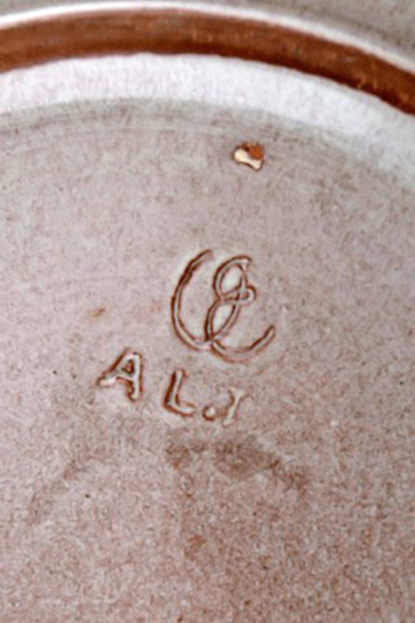 Anna-Lisa Thomson for Upsala-Ekeby. Large dish in glazed stoneware. Striped design. Mid-20th - 4