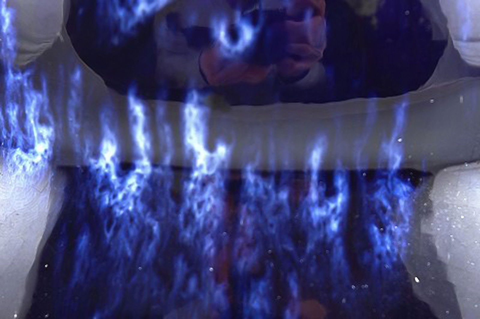 A pair of Rörstrand lidded vases in dark blue faience. 1930 / 40s. - 5