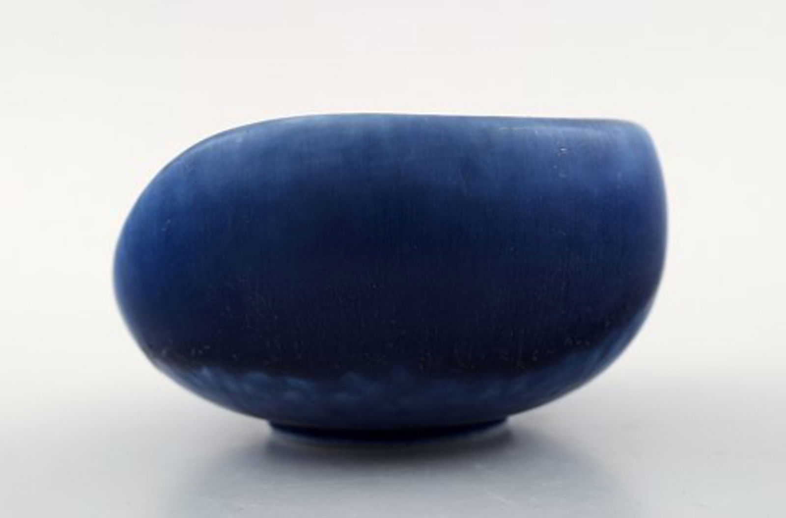 Gertrud Lönegren (1905-1970). Rörstrand, ceramic bowl. Late 1930 s. - 2