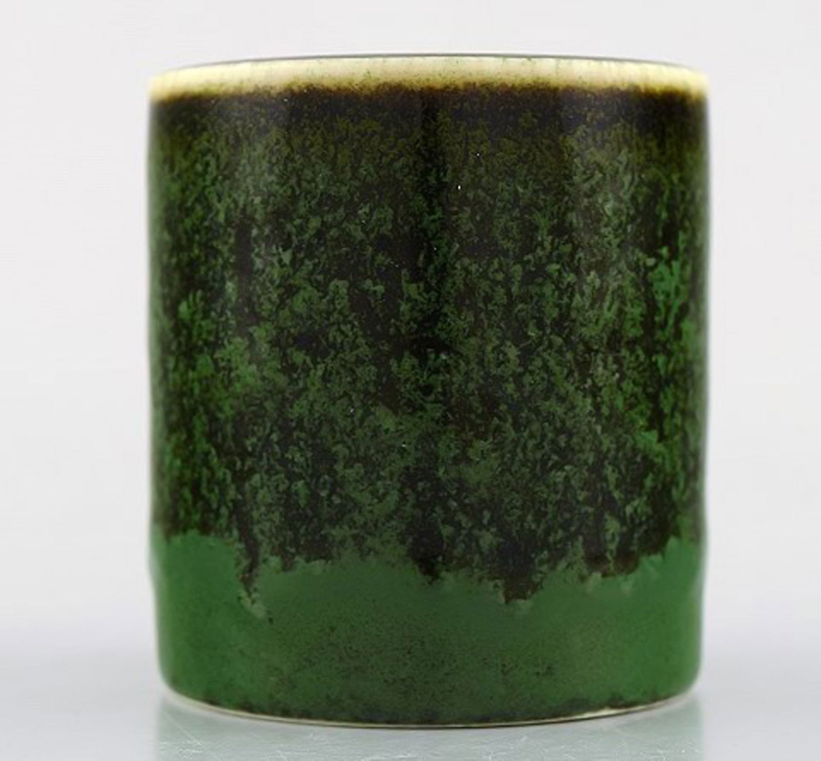 Rörstrand / Rorstrand. Ceramic pot / vase. Mid 20th century. Glaze in shades of green. - 3