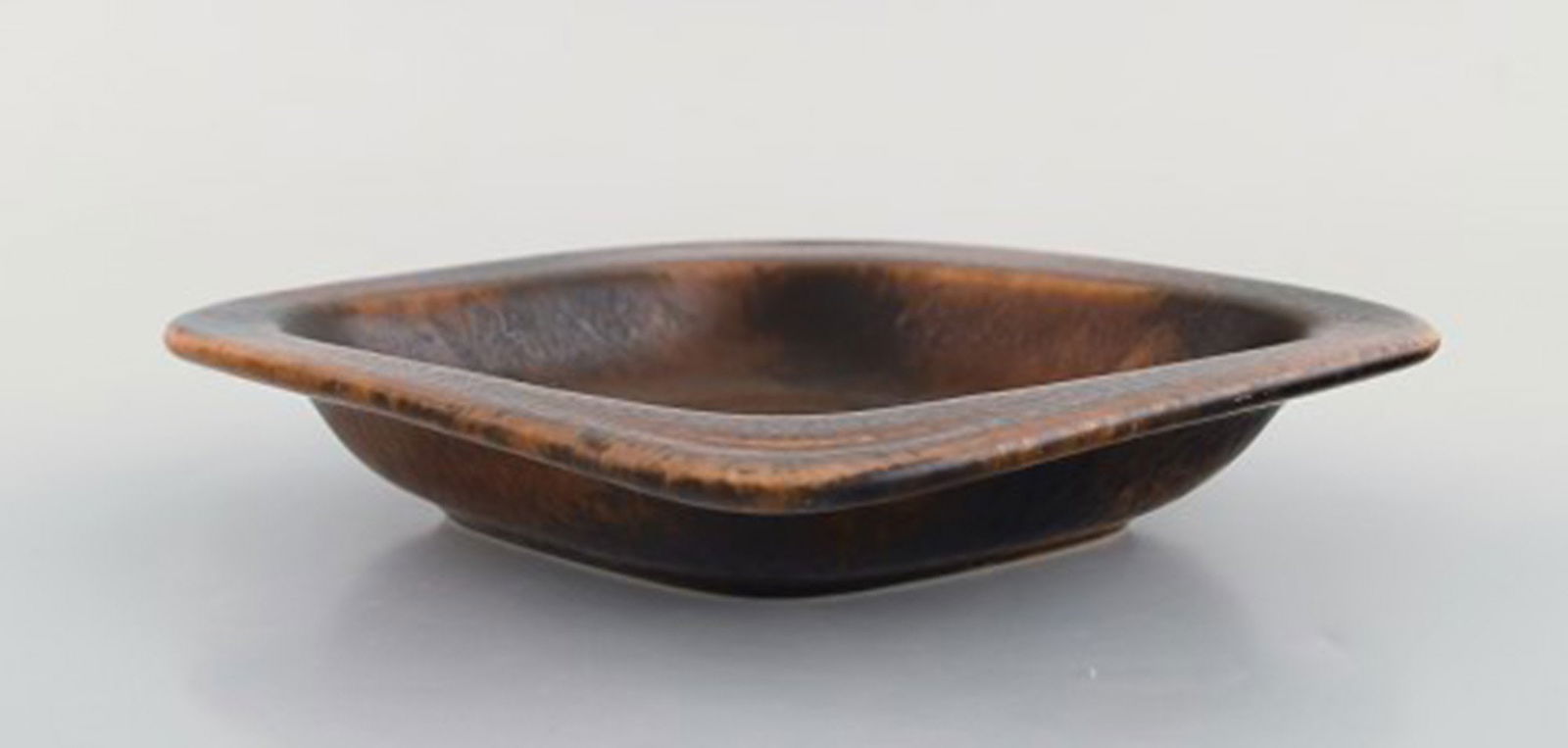 Gunnar Nylund for Rörstrand. Square dish in glazed stoneware. Beautiful glaze in brown shades. - 4