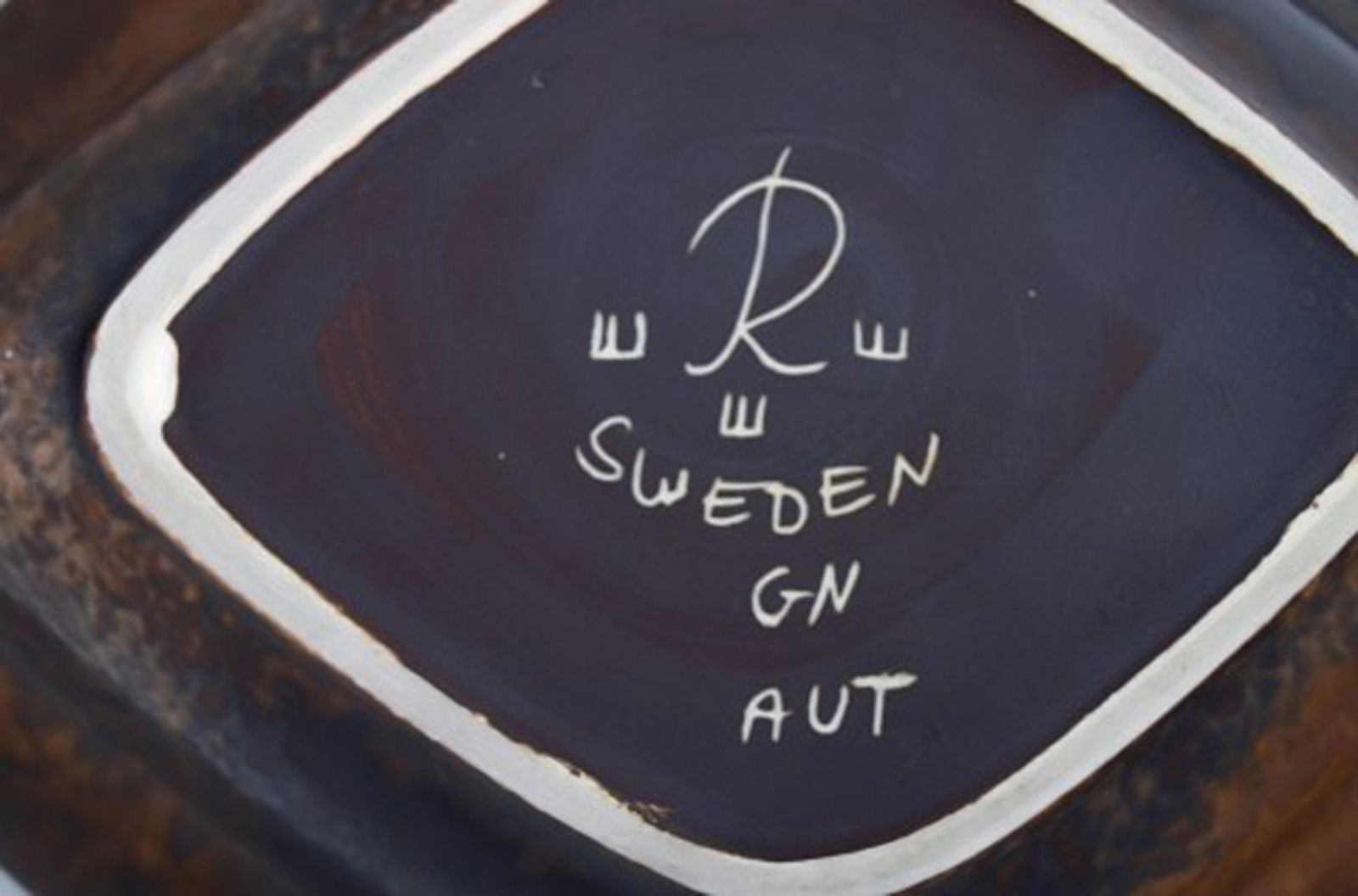 Gunnar Nylund for Rörstrand. Square dish in glazed stoneware. Beautiful glaze in brown shades. - 6