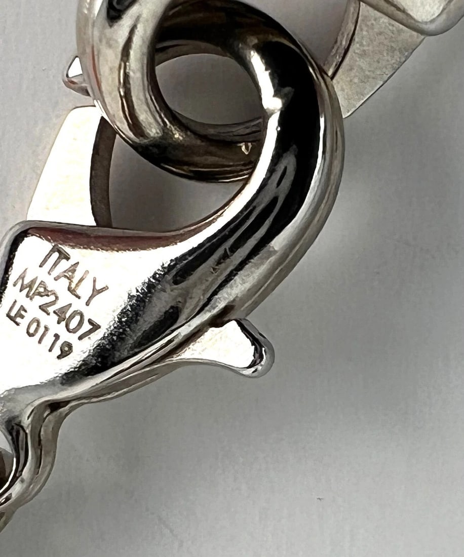 Louis Vuitton Reverse Monogram Chain Lipstick Case - 8