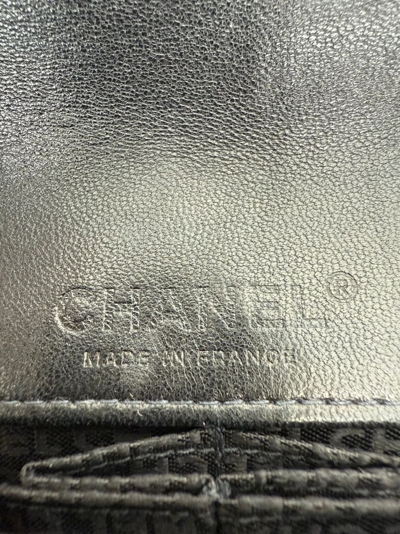 Chanel Lambskin Cruiser Quilted Knot Flap Shoulder Bag - 8