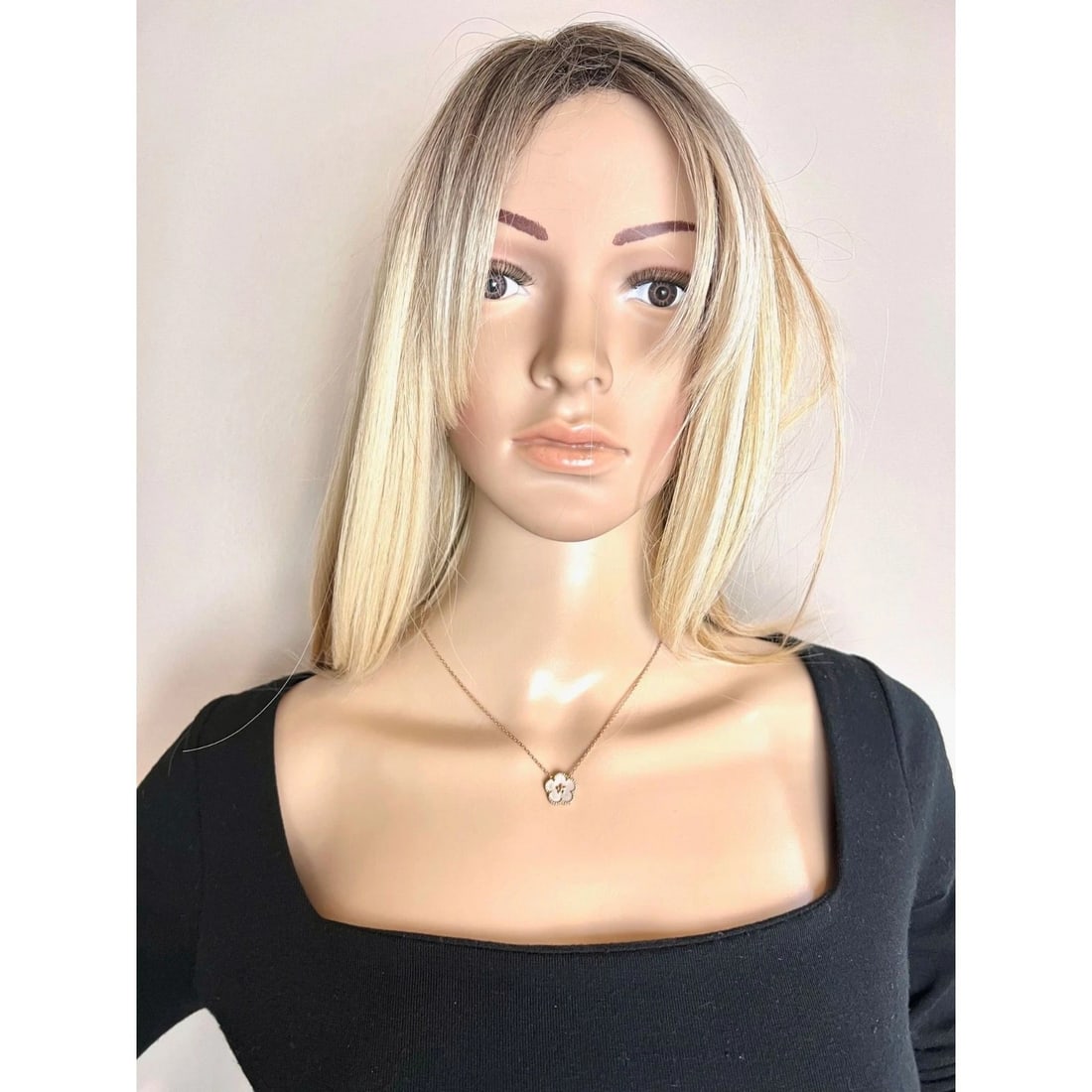 Van Cleef 18K Rose Gold Mother of Pearl Lucky Spring Plum Necklace - 17