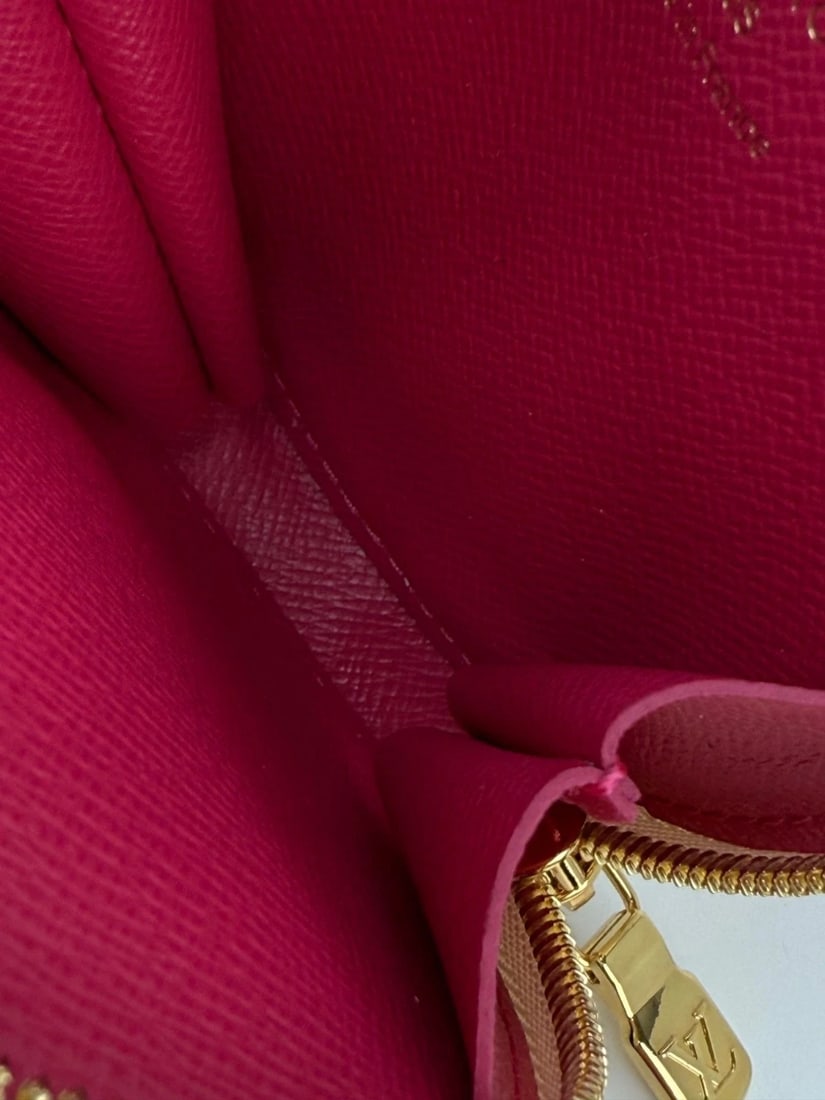 Louis Vuitton 2021 Christmas Animation Damier Azur Coin Case Bag Charm V - 17