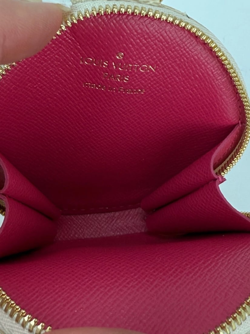 Louis Vuitton 2021 Christmas Animation Damier Azur Coin Case Bag Charm V - 8