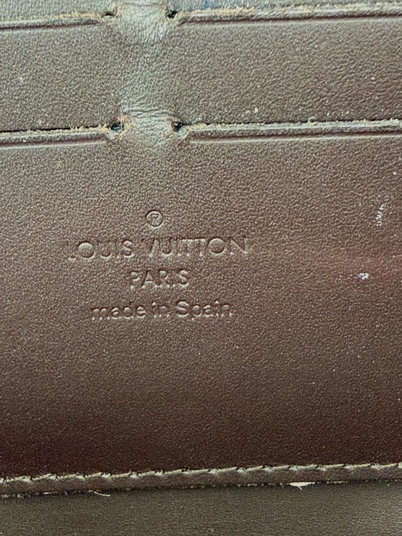 Louis Vuitton Burgundy Vernis Patent Leather Zippy Wallet Clutch - 14