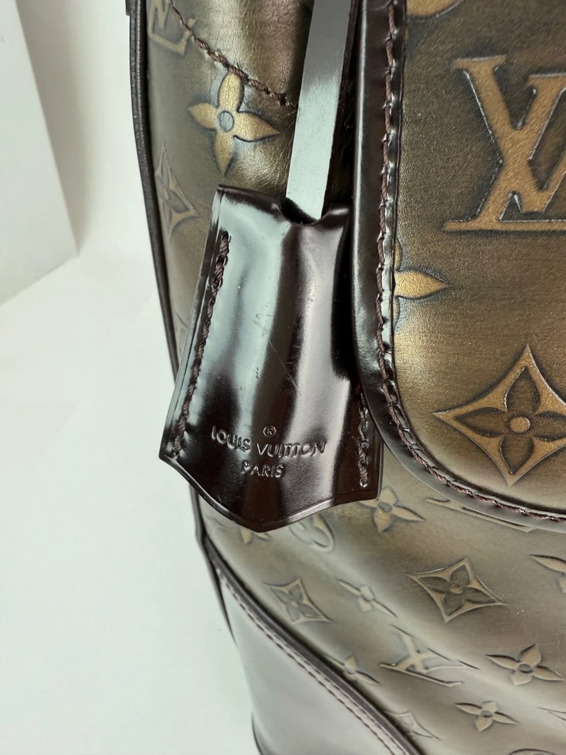 Louis Vuitton Vintage Bronze Monogram Sergeant GM Shoulder Bag - 11