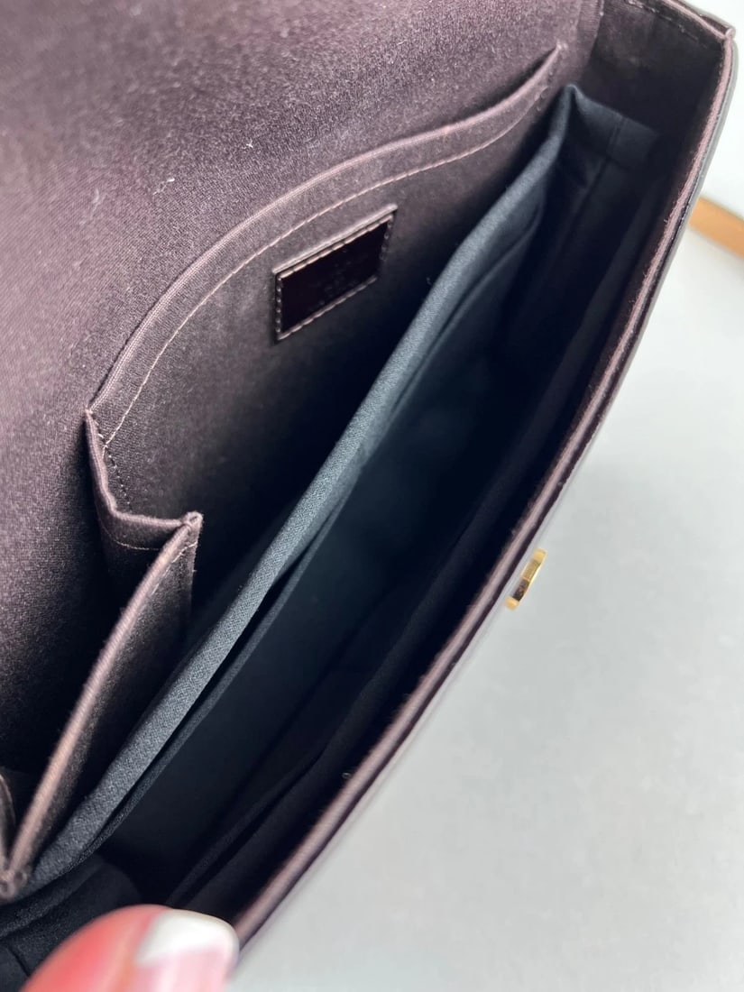 Louis Vuitton Vernis Rodeo Drive Amarante Patient Leather Shoulder Bag - 8