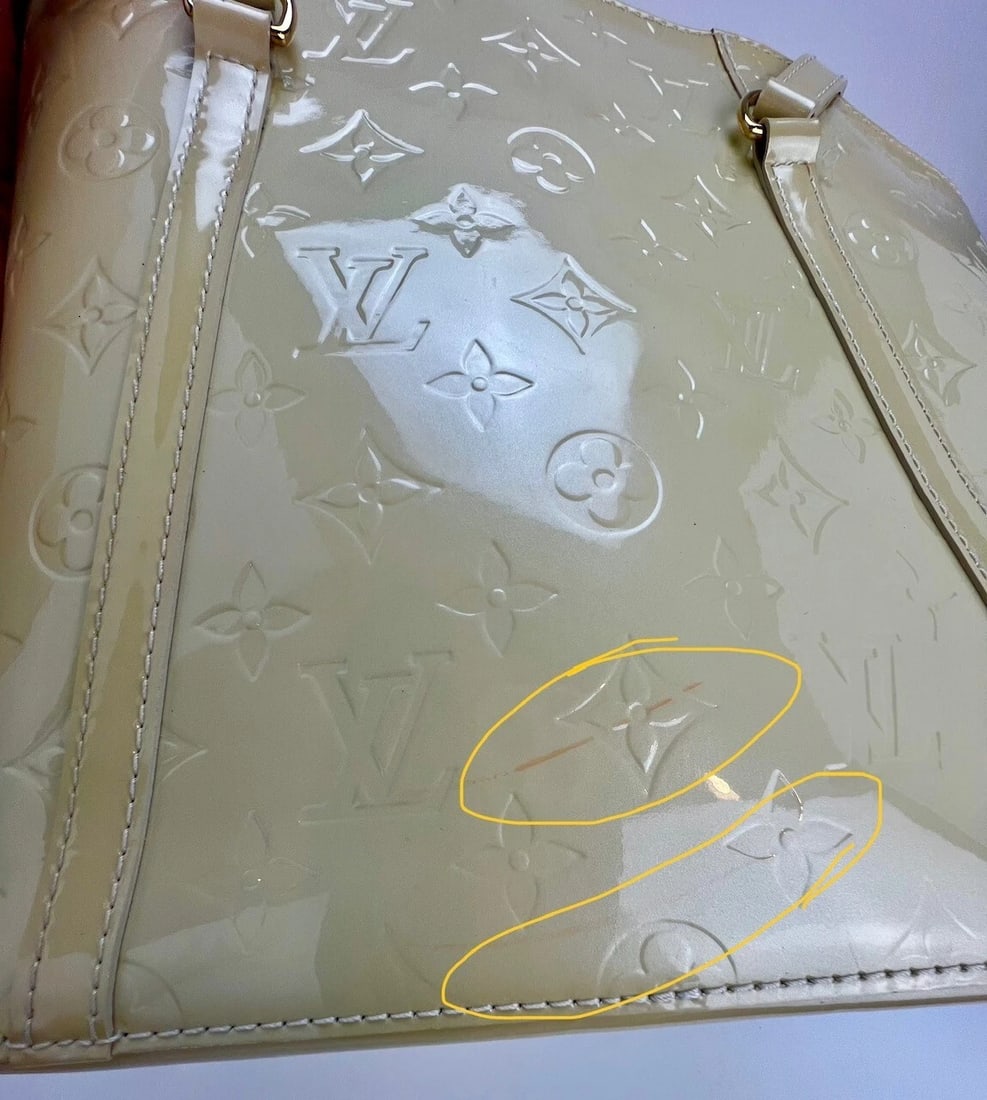 LOUIS VUITTON Monogram White Vernis Avalon MM Tote Hand Shoulder Bag - 17