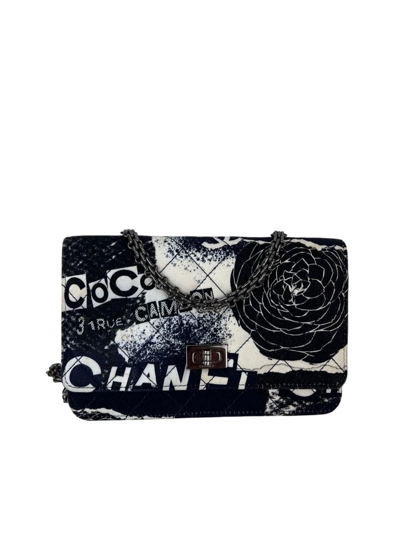 Chanel Reissue 2.55 Quilt Print Canvas Limited Edition Wallet WOC Bag: Title: Chanel Reissue 2.55 Quilt Print Canvas Limited Edition Wallet WOC Bag Description: Pre-Owned 100% Authentic Chanel Reissue 2.55 Quilted Printed Canvas Limited Edition Wallet on a Chain Clutch
