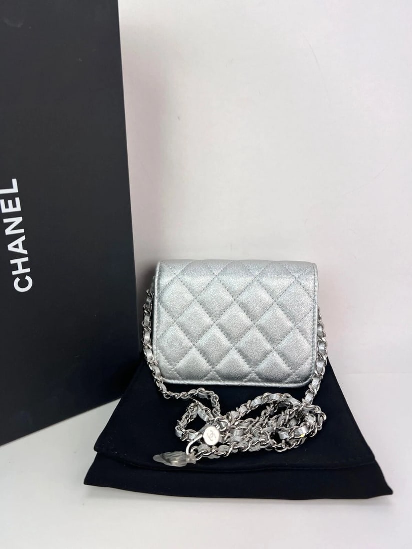 Chanel Metallic Goatskin Quilted Star Flap Waist Belt Shoulder Bag - 3