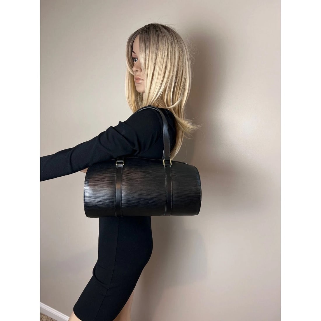 Louis Vuitton Soufflot Black Epi Leather Shoulder Bag - 10