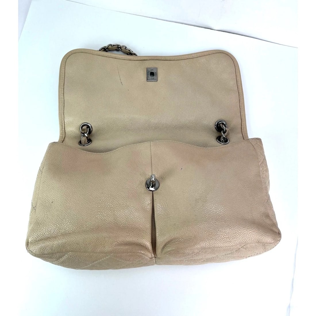 Chanel Grained leather Medium Natural Beauty Beige Flap Bag - 16