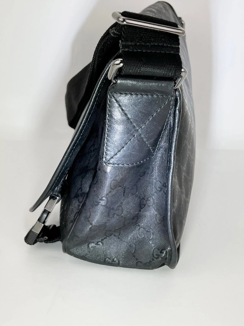 Gucci Men's Messenger GG Supreme Canvas Medium Black Buckle Flap Bag - 5