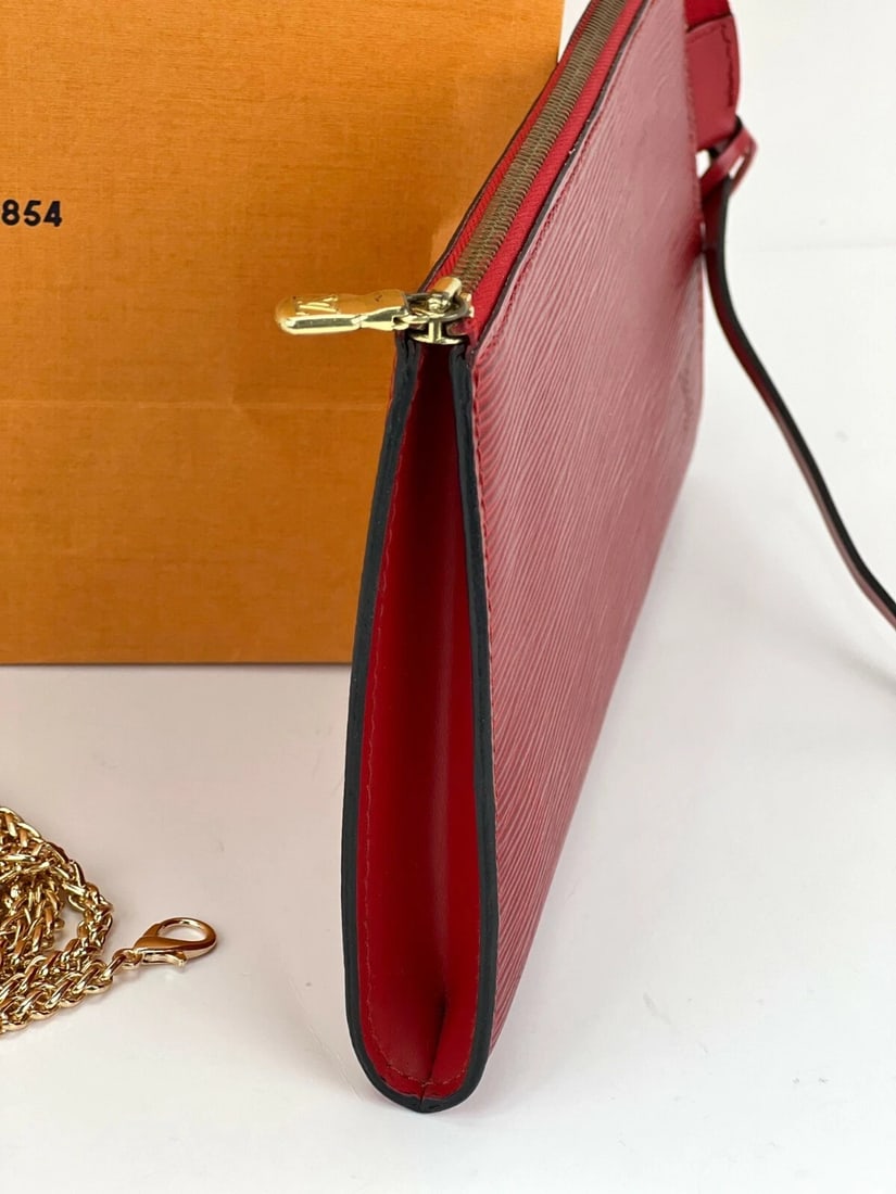 Louis Vuitton Epi 24 Pochette Accessories Red Leather Crossbody Bag - 4