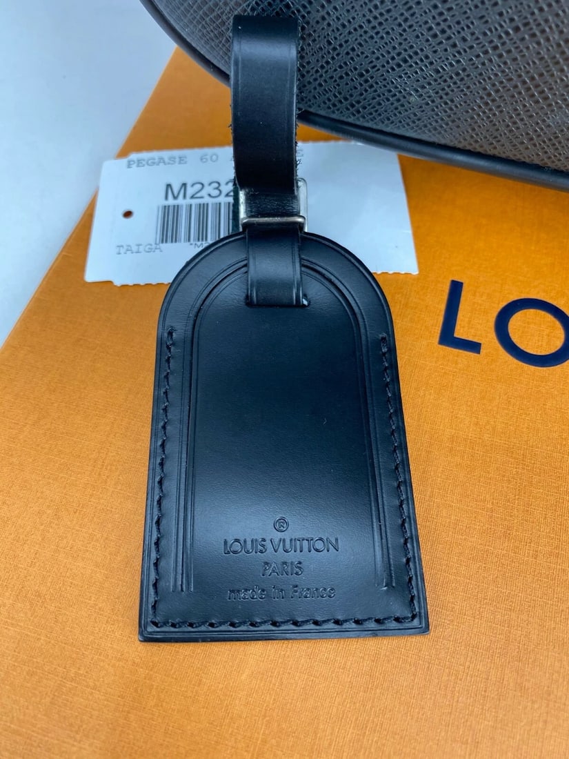 LOUIS VUITTON Luggage Taiga Pegase 60 Ardoise Rolling Suitcase CarryOn - 6