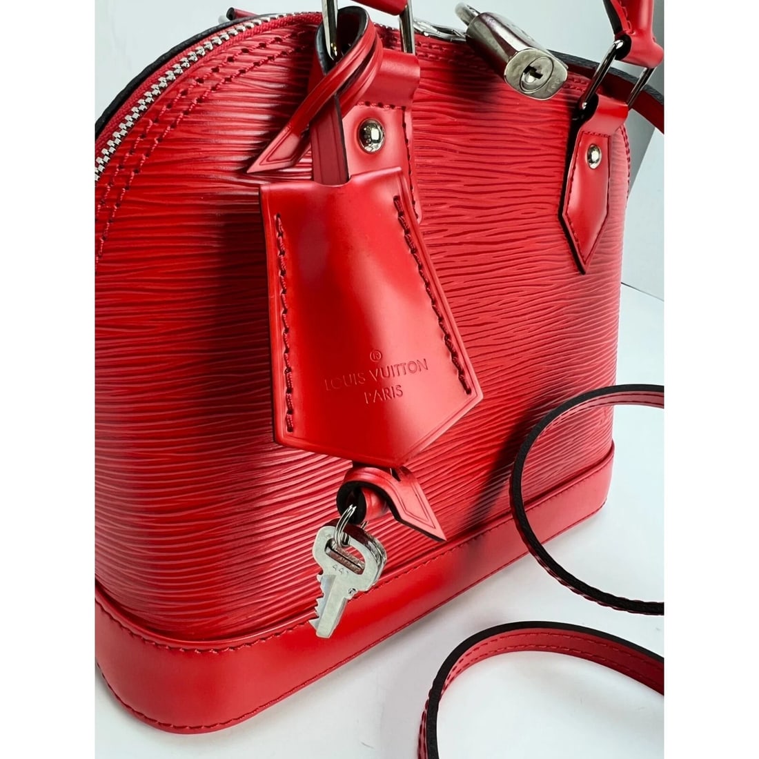 LOUIS VUITTON Alma BB Epi Coquelicot Shoulder Bag - 9