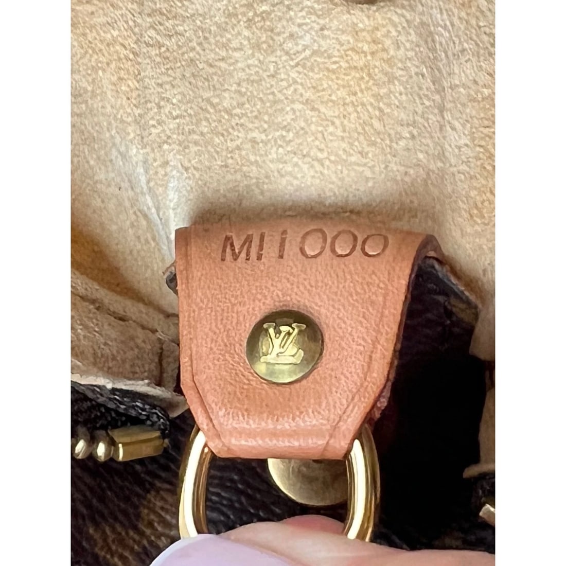 LOUIS VUITTON Looping GM Monogram Shoulder Bag - 13