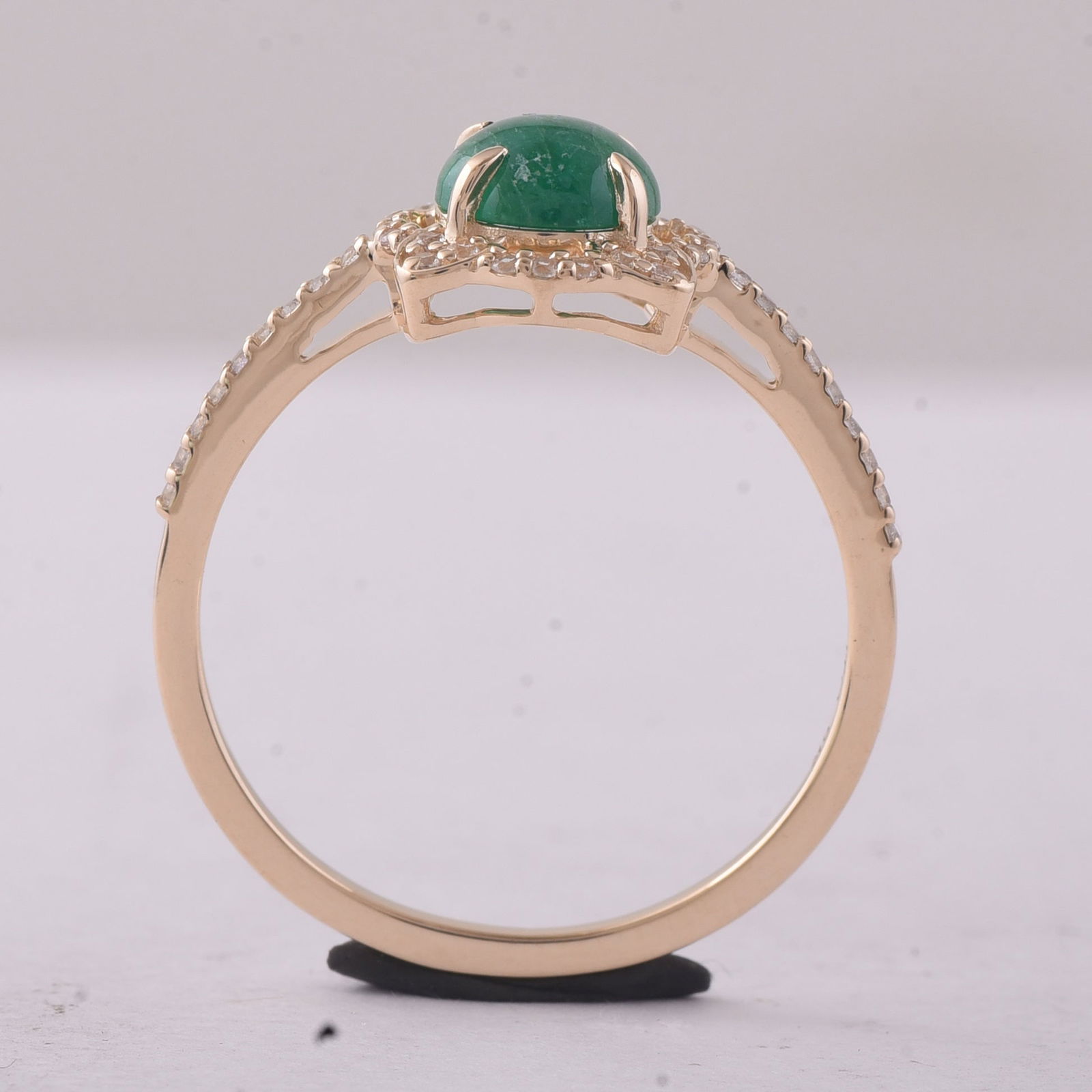 0.93 Ct Round Emerald 9K Gold Ring - 4