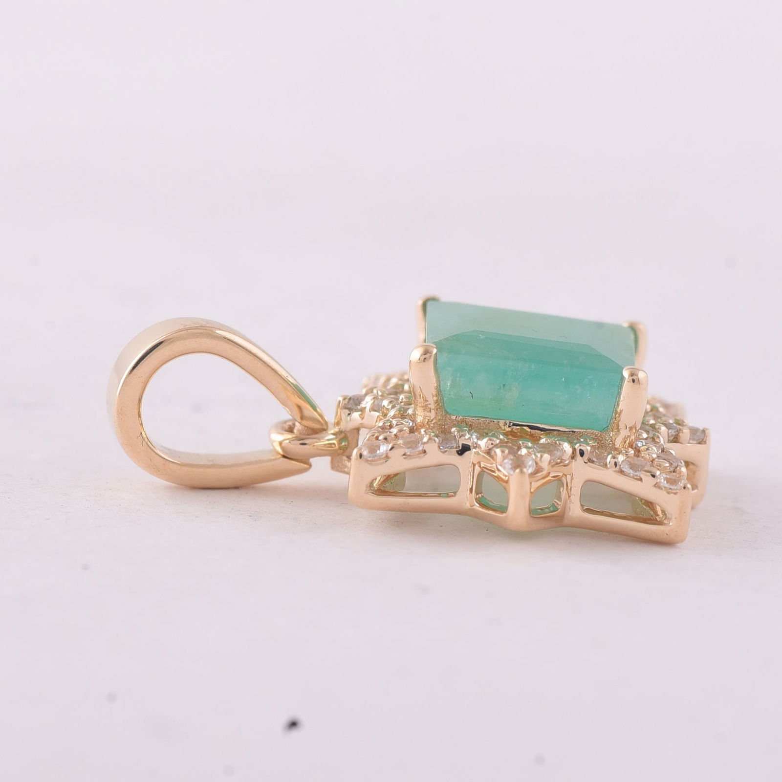 1.16 Ct Square Emerald 9K Gold Pendant - 4