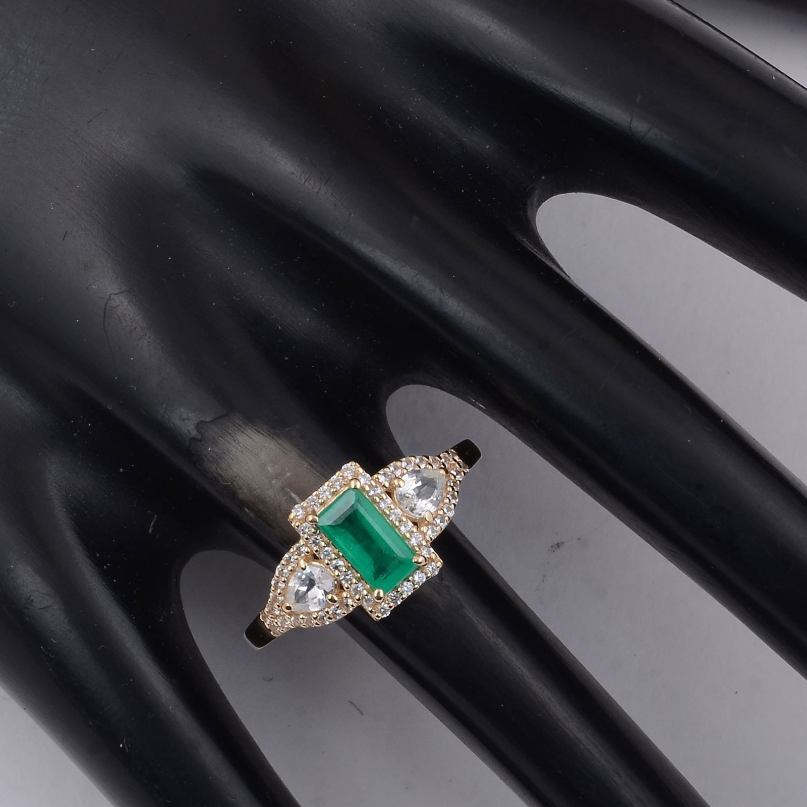 1.22 Ct Baguette Emerald 9K Gold Ring - 2