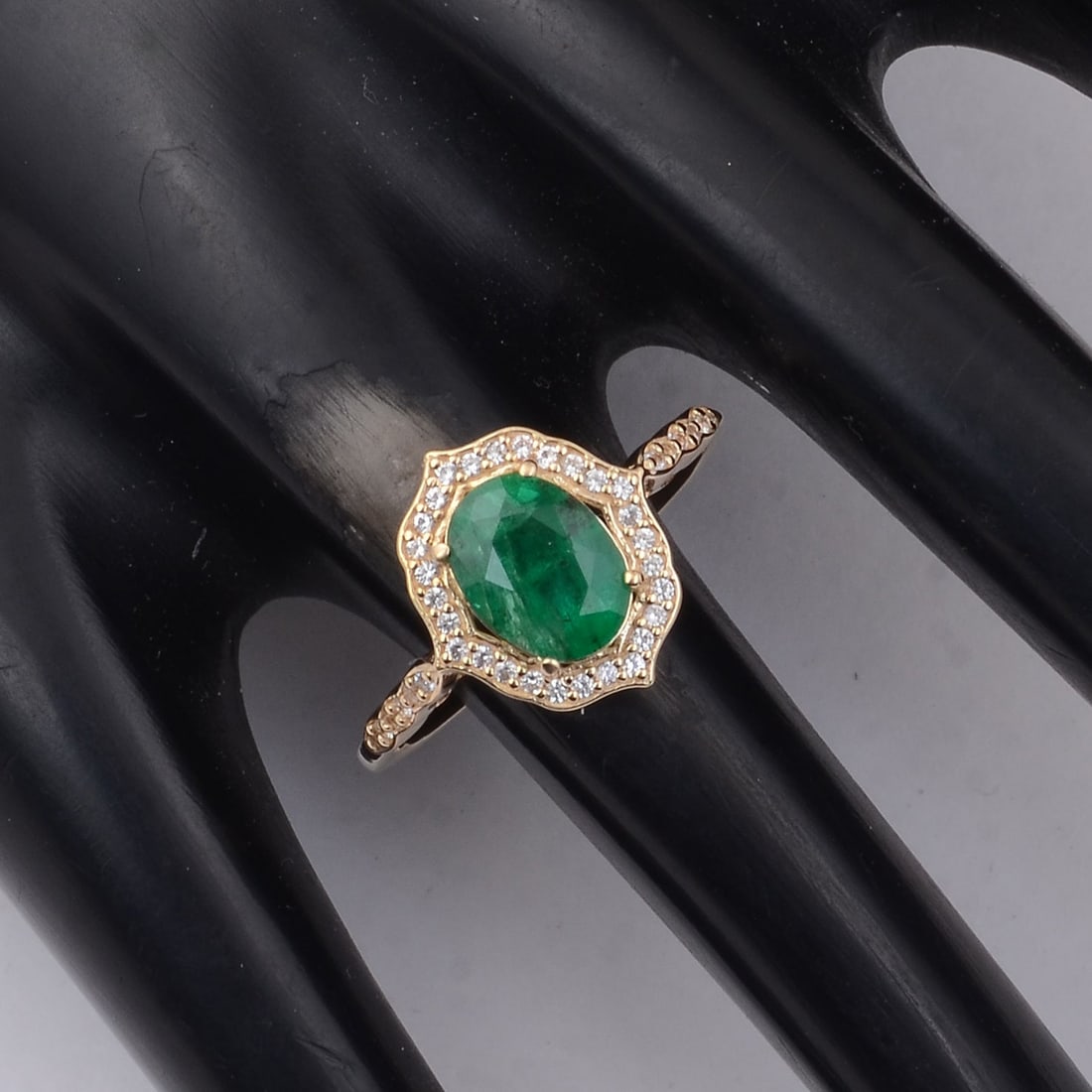 1.29 Ct Oval Emerald 9K Gold Ring - 2