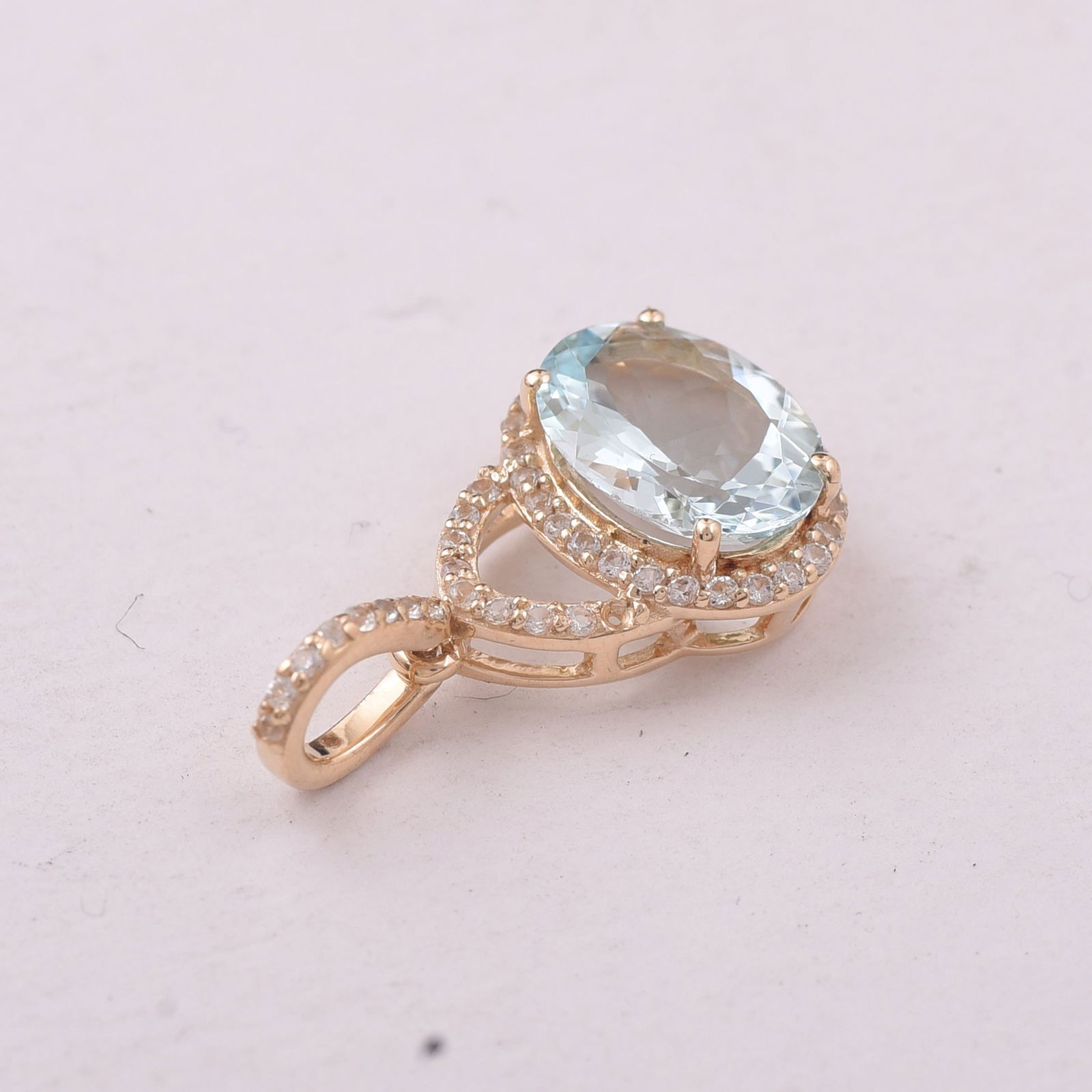 1.30 Ct Oval Aquamarine 9K Gold Pendant - 3