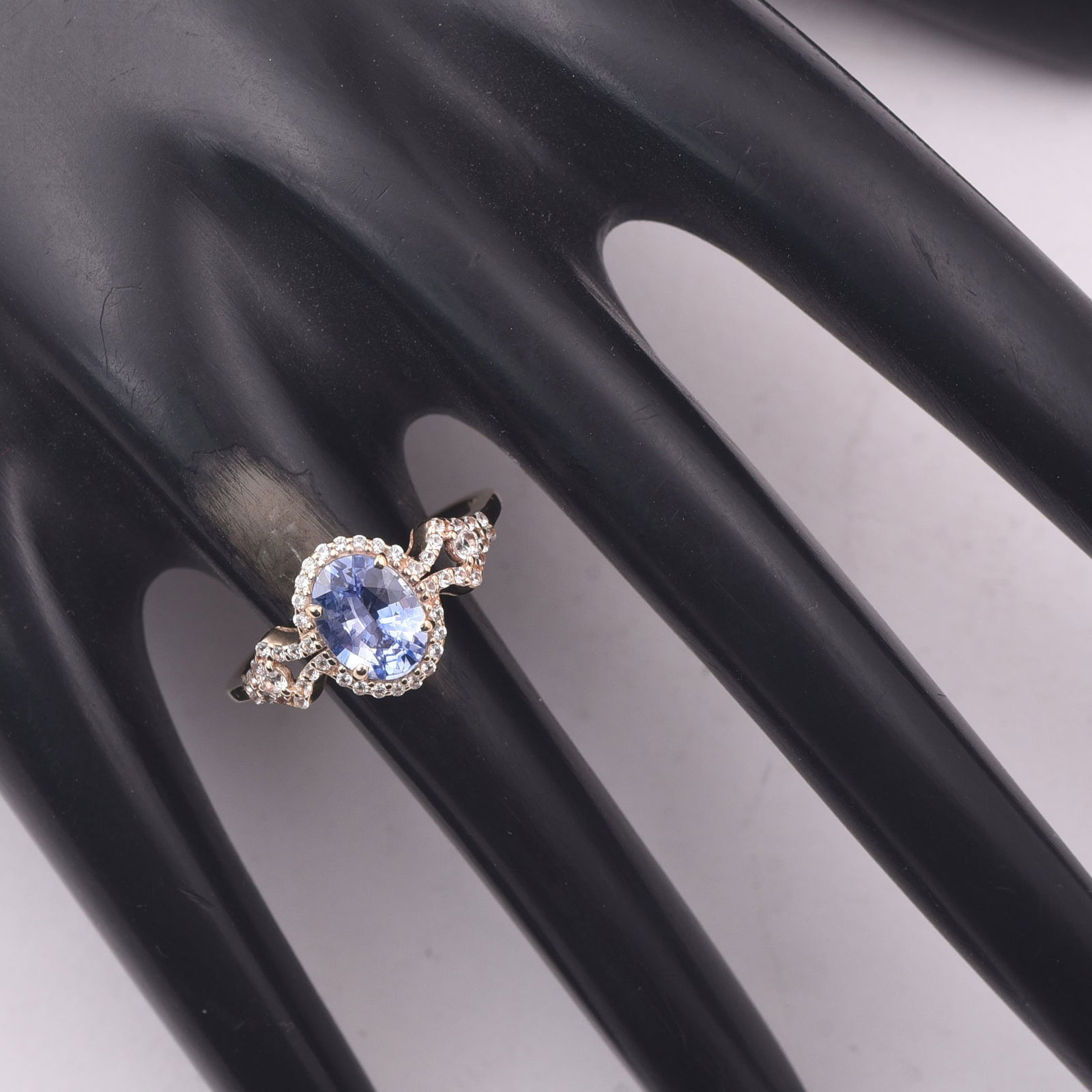 1.31 Ct Oval Sapphire 9K Gold Ring - 2