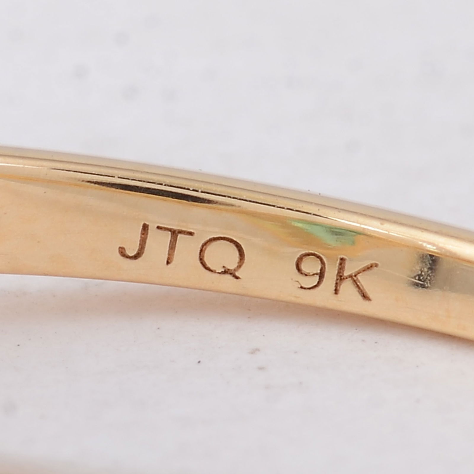 1.33 Ct Pear Emerald 9K Gold Ring - 5