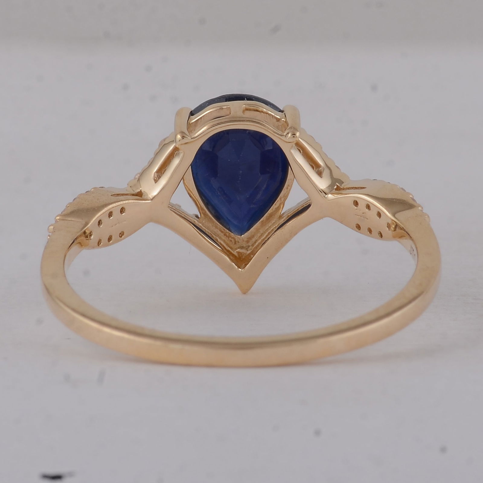 1.36 Ct Pear Sapphire 9K Gold Ring - 3