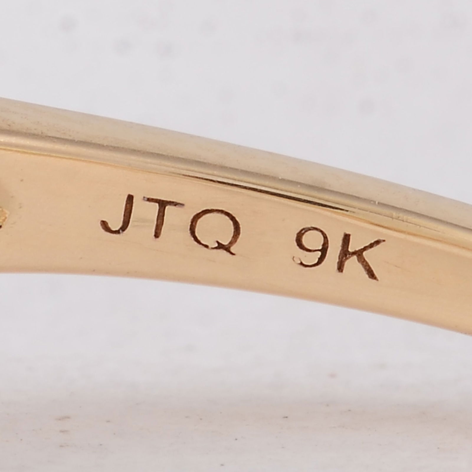 1.39 Ct Oval Emerald 9K Gold Ring - 5