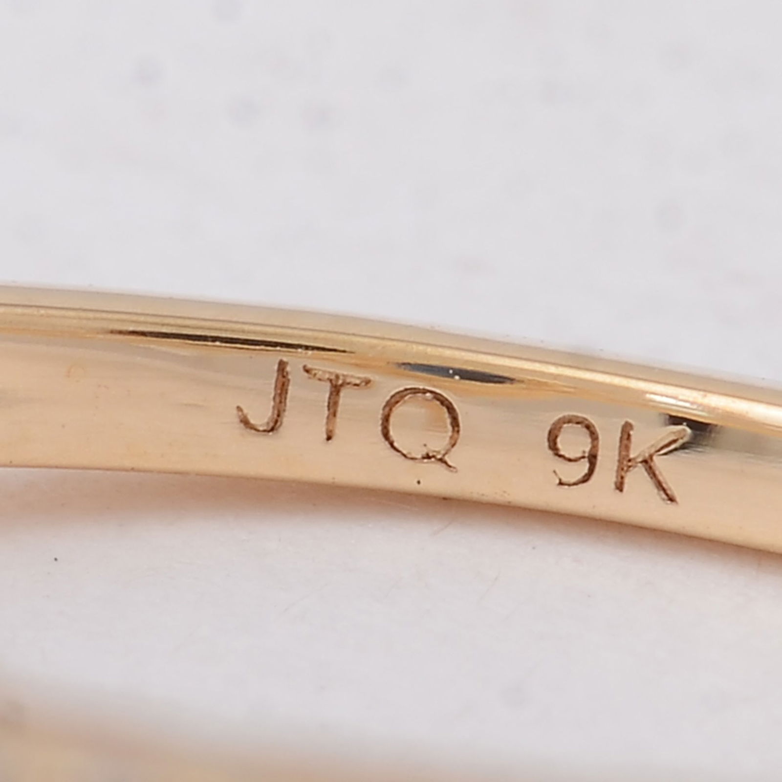 1.44 Ct Oval Sapphire 9K Gold Ring - 5