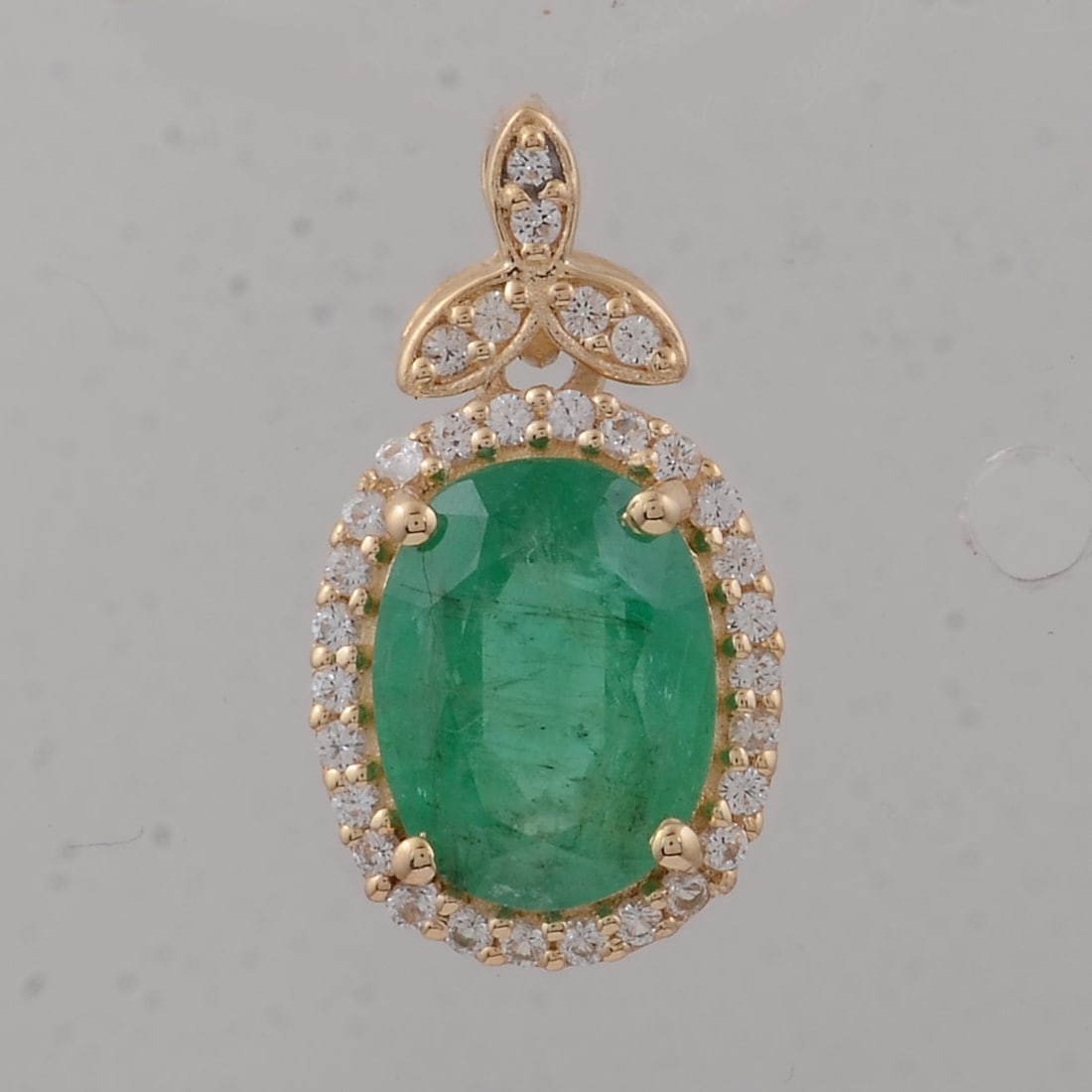 1.47 Ct Oval Emerald 9K Gold Pendant (1 of 5)