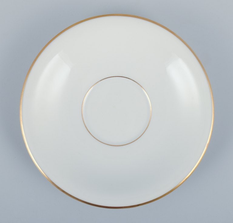 Bing & Grøndahl, a set of four antique coffee cups with high handles and saucers. Hand-painted - 6