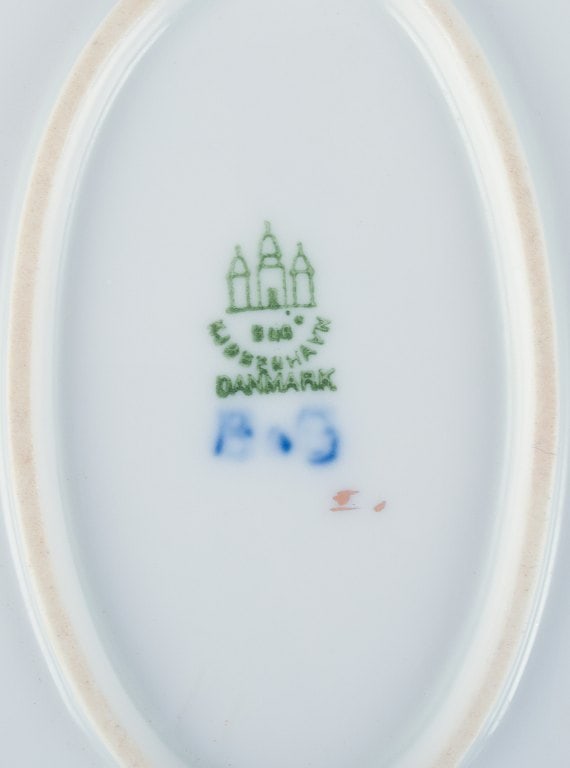 Bing & Grøndahl, two oval platters hand-painted with polychrome flower motifs and gold trim. - 7