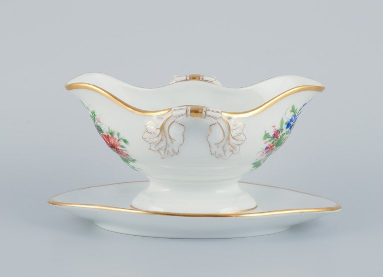 Bing & Grondahl, hand-painted sauce boat with polychrome flower motifs and gold trim. - 2