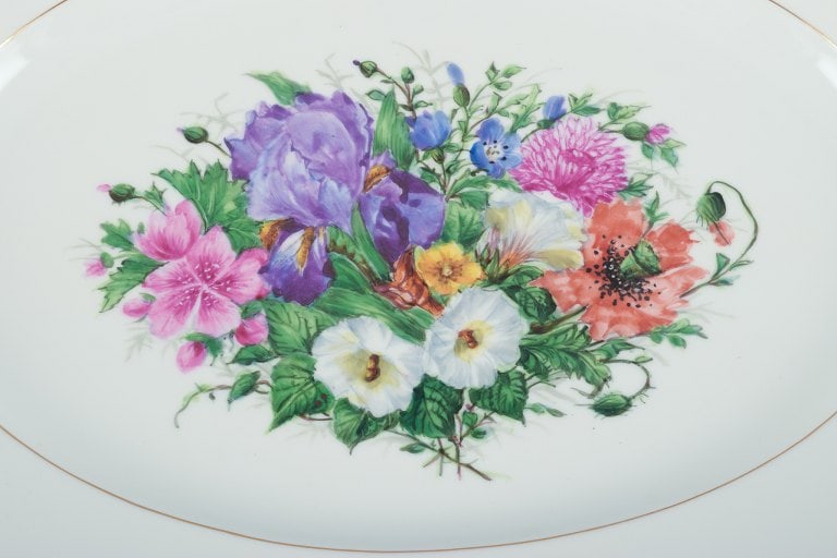 Bing & Grøndahl, large oval serving platter hand-painted with polychrome flower motifs and gold - 3