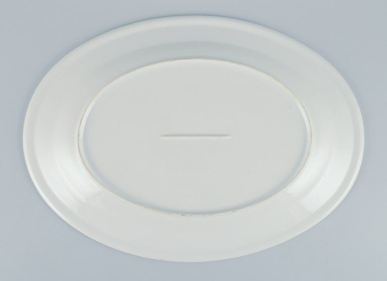 Large oval porcelain platter in Versace style, featuring dragons. Decorated with gold-plated metal. - 7