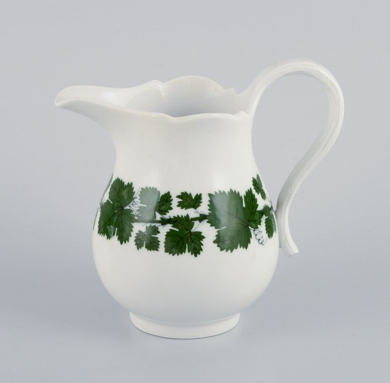Meissen Green Ivy Vine, sugar bowl and creamer. - 2