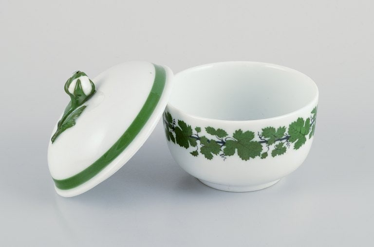Meissen Green Ivy Vine, sugar bowl and creamer. - 7