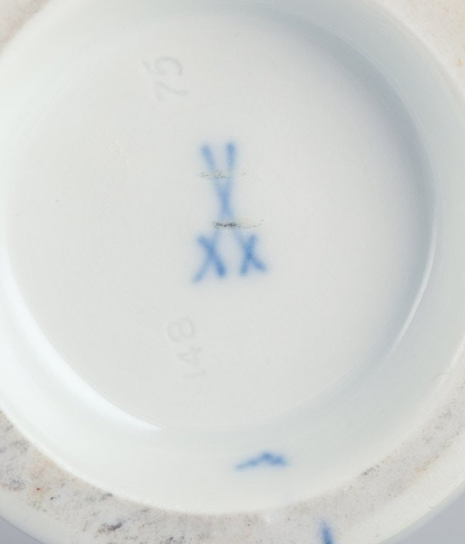 Meissen Green Ivy Vine, a large sugar bowl and a large creamer. - 8