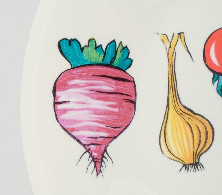 Villeroy & Boch, Luxembourg, five deep plates in stoneware featuring various vegetable motifs. - 5