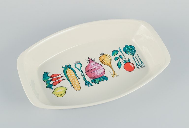 Villeroy & Boch, Luxembourg, two large "Primabella" platters in stoneware featuring various - 2