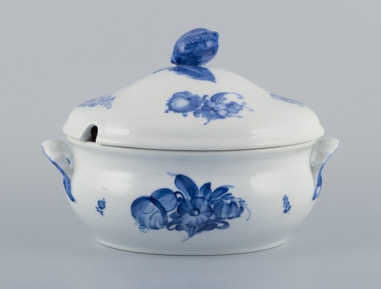 Royal Copenhagen Blue Flower Braided, large tureen. - 3