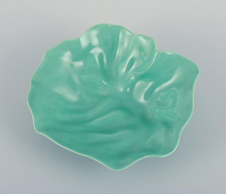 Royal Copenhagen, "4 All Seasons". Two organic-shaped bowls in faience with green glaze. - 3