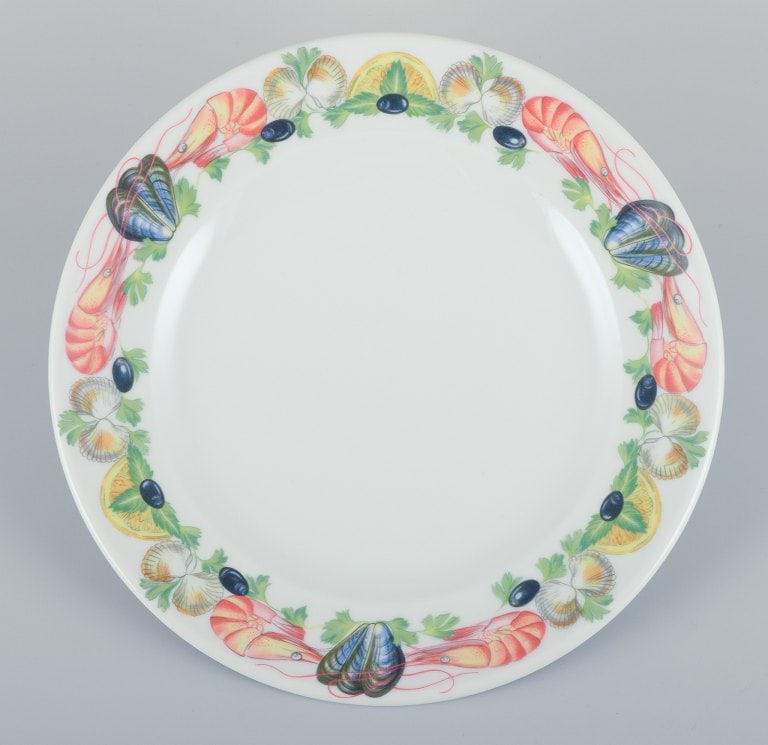 Pillivuyt, France, a set of six large dinner plates in porcelain with seafood motif. - 2