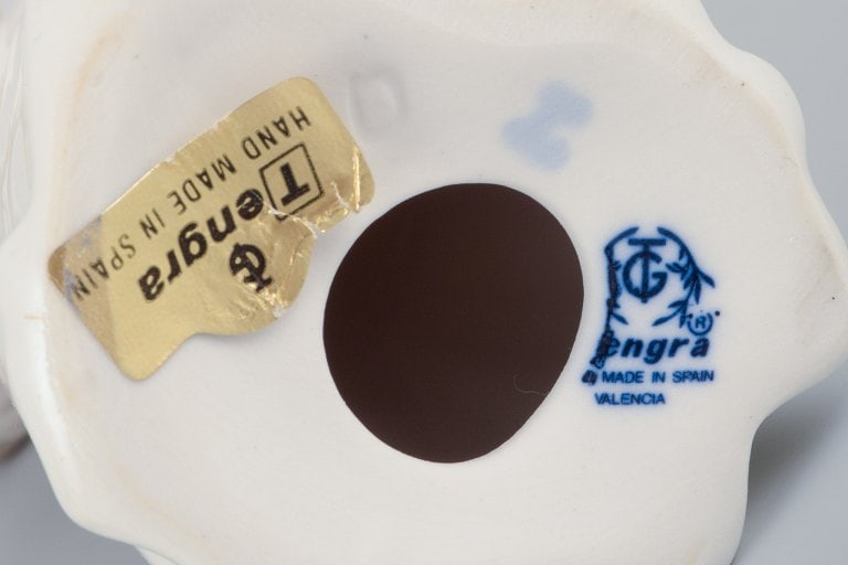 Two Spanish porcelain figurines depicting children. Handmade. - 9