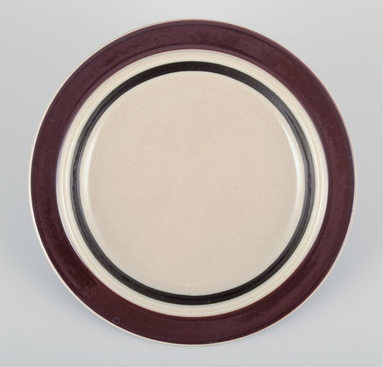 Raija Uosikkinen and Ulla Procopé for Arabia, Finland. A set of nine "Ruija" lunch plates in - 2